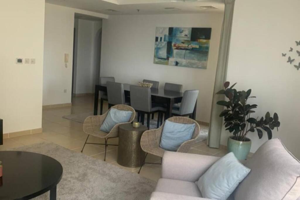Beautiful Apartment With Amazing Sea Views Dubaj Kültér fotó