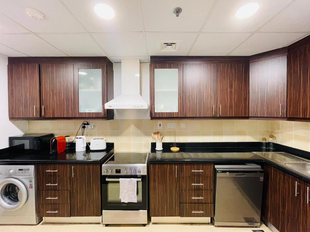 Beautiful Apartment With Amazing Sea Views Dubaj Kültér fotó