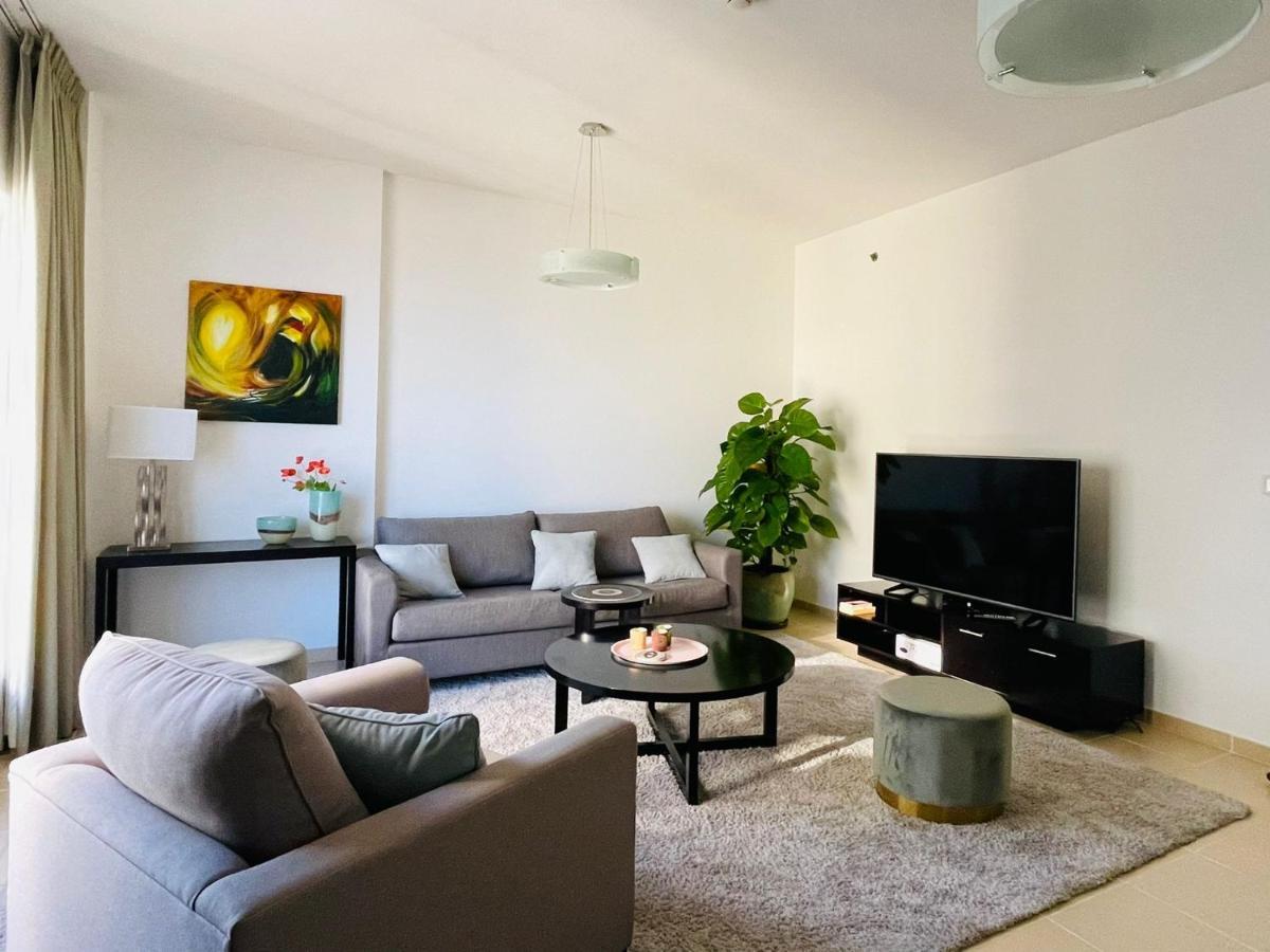 Beautiful Apartment With Amazing Sea Views Dubaj Kültér fotó