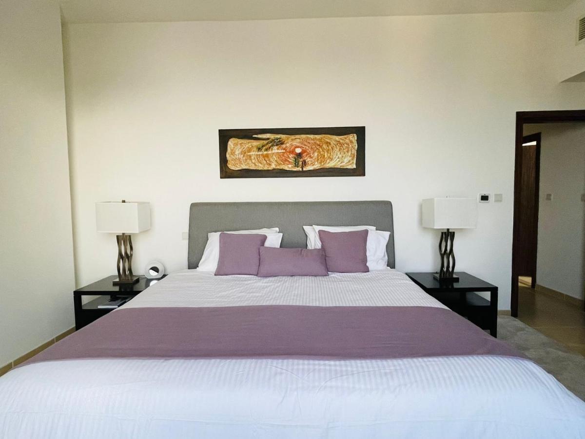 Beautiful Apartment With Amazing Sea Views Dubaj Kültér fotó